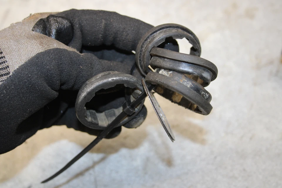 Honda SL100 1972 Motosport 100 montaje de faros cojines de goma B1-6697, ZW Foto 2 de 3