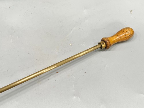 ANTIQUE BRASS PUMP SPRAYER WOOD HANDLE GARDEN WATER ROSE SYRINGE - Picture 8 of 9
