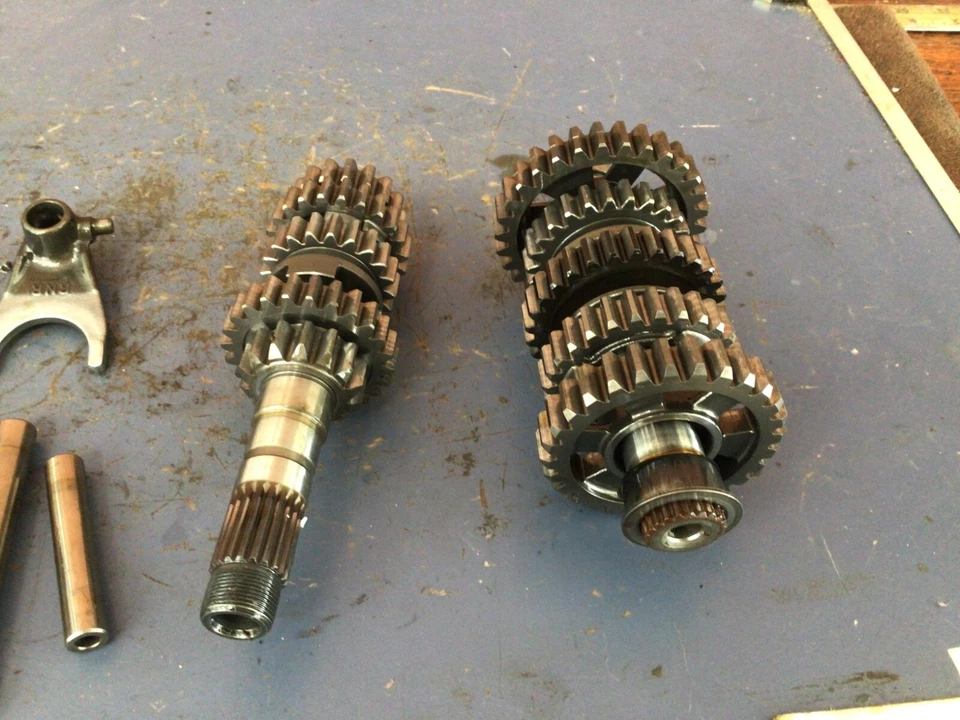 Honda CRF250R 2007 2004-2007 transmisión caja de cambios ambos ejes engranajes cambio tambor Foto 2 de 4