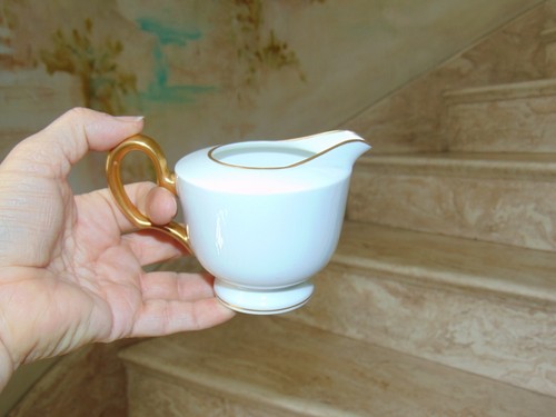 OAC Okura Pottery 1950s Western Tableware Creamer White Gold Gilt Porcelain MCM - Picture 2 of 7