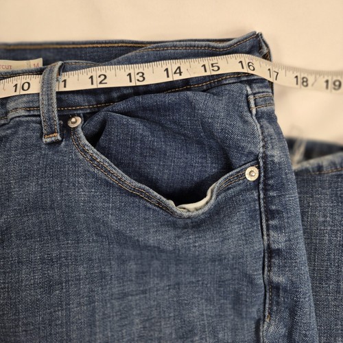 Levi's Classic Bootcut Jeans Dark Wash Denim Comfort Stretch Women's Size 14 - Picture 4 of 9