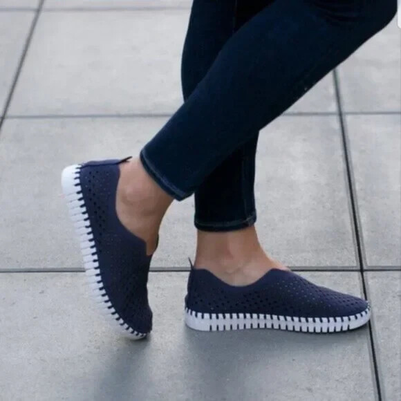 Ilse Jacobsen Hornbaek Tulip Slip On Sneaker Navy Size 37