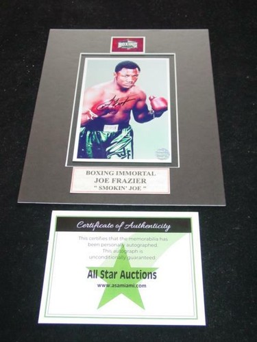 Smokin' JOE FRAZIER Heavyweight Champ : Signed / Autographed Matted & w/COA - Picture 2 of 4