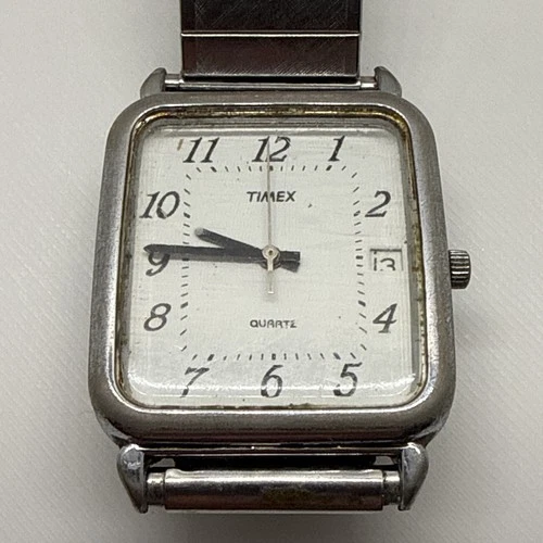 VINTAGE TIMEX QUARTZ WATCH - untested