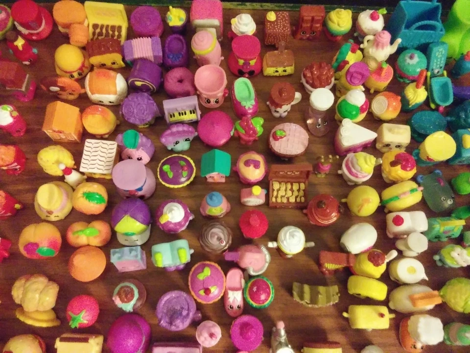 SHOPKINS:25pcs-Randm Charctrs-No Dups Mixed Seasons-Great Cond Used FREE FREIGHT - Image 2 of 4