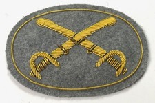 CIVIL WAR 1ST CAVALRY CROSSED SABERS HAT CAP KEPI INSIGNIA-SMALL