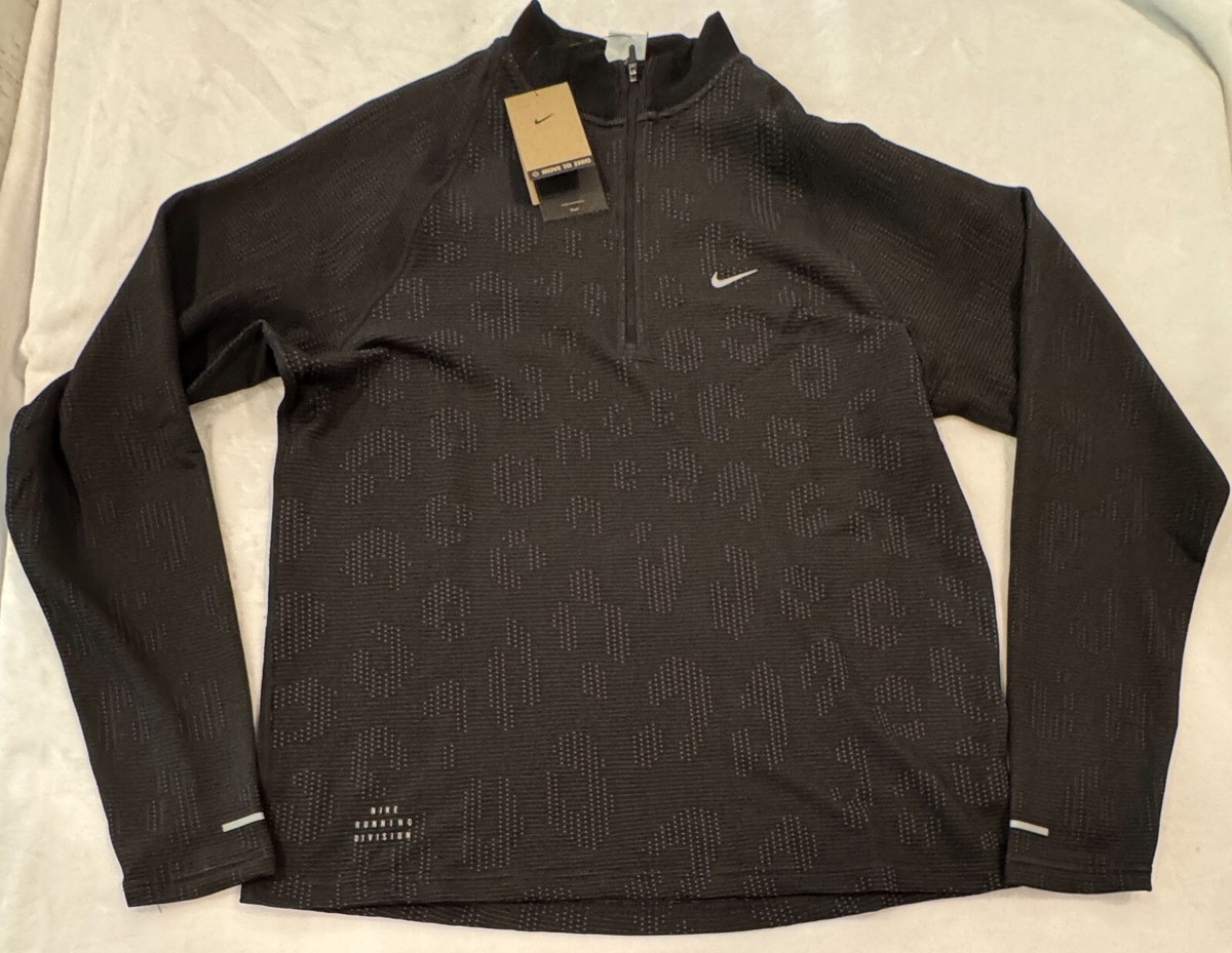 Nike Pinnacle Running Division Water Repellent Black Top