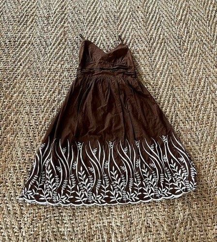Hermoso Vestido Max Studio Marrón Bordado Algodón S XS - Imagen 3 de 10