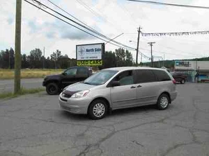 2004 Toyota Sienna CE