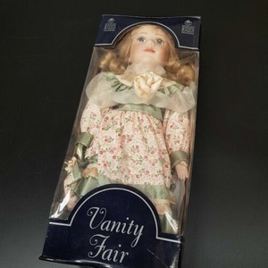 Vintage STEWART ROSS Vanity Fair Boxed 