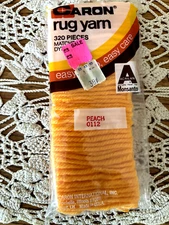 Caron Rug Yarn Peach 0112 320 pieces Acrylic Vintage Monsanto