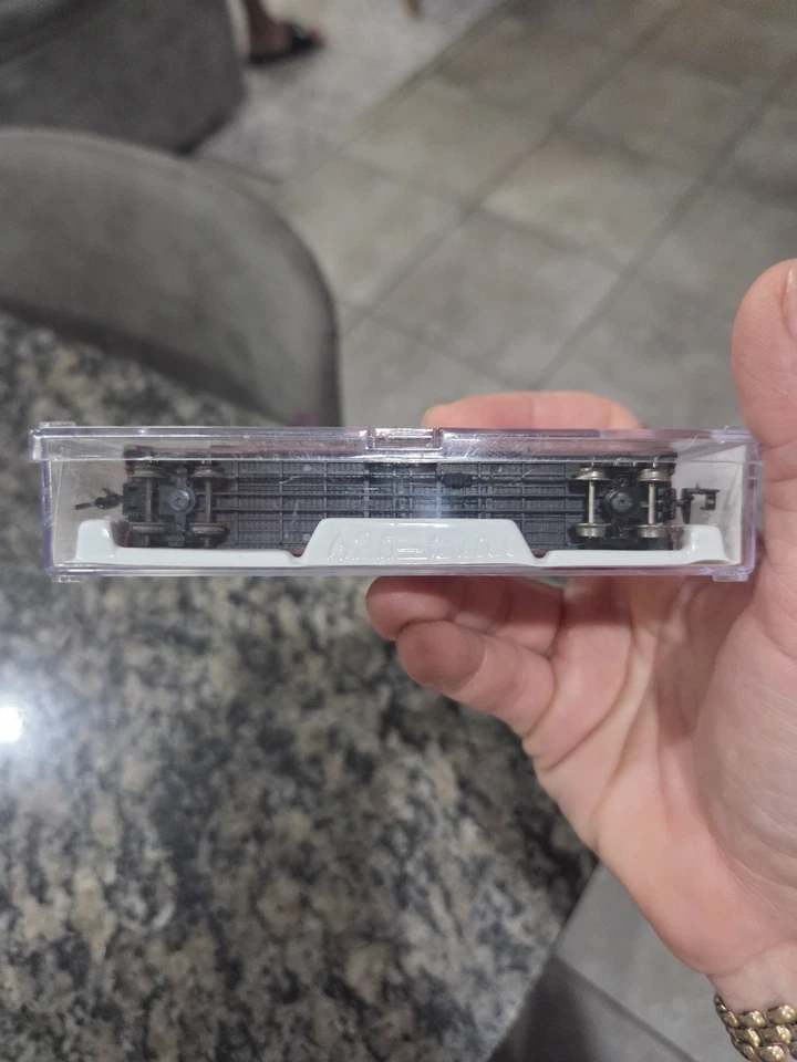 Acopladores acumulados a escala N fabricados por Atlas Model Railroad Co., en Foto 2 de 4