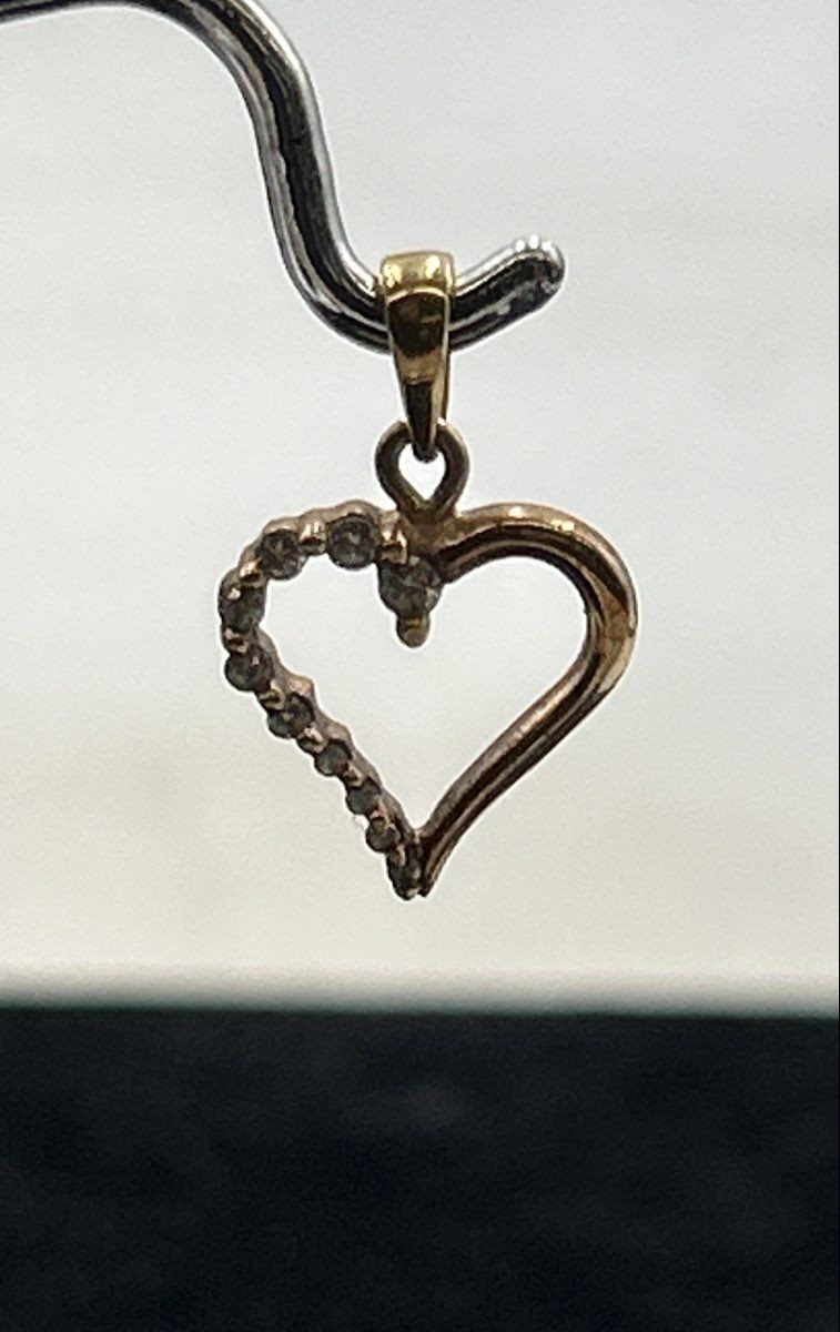 10k Yellow Gold Fine Jewelry Heart Pendant 1.05g