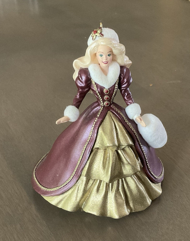 Hallmark Keepsake Ornament 1996 Holiday Barbie Collector's Series 