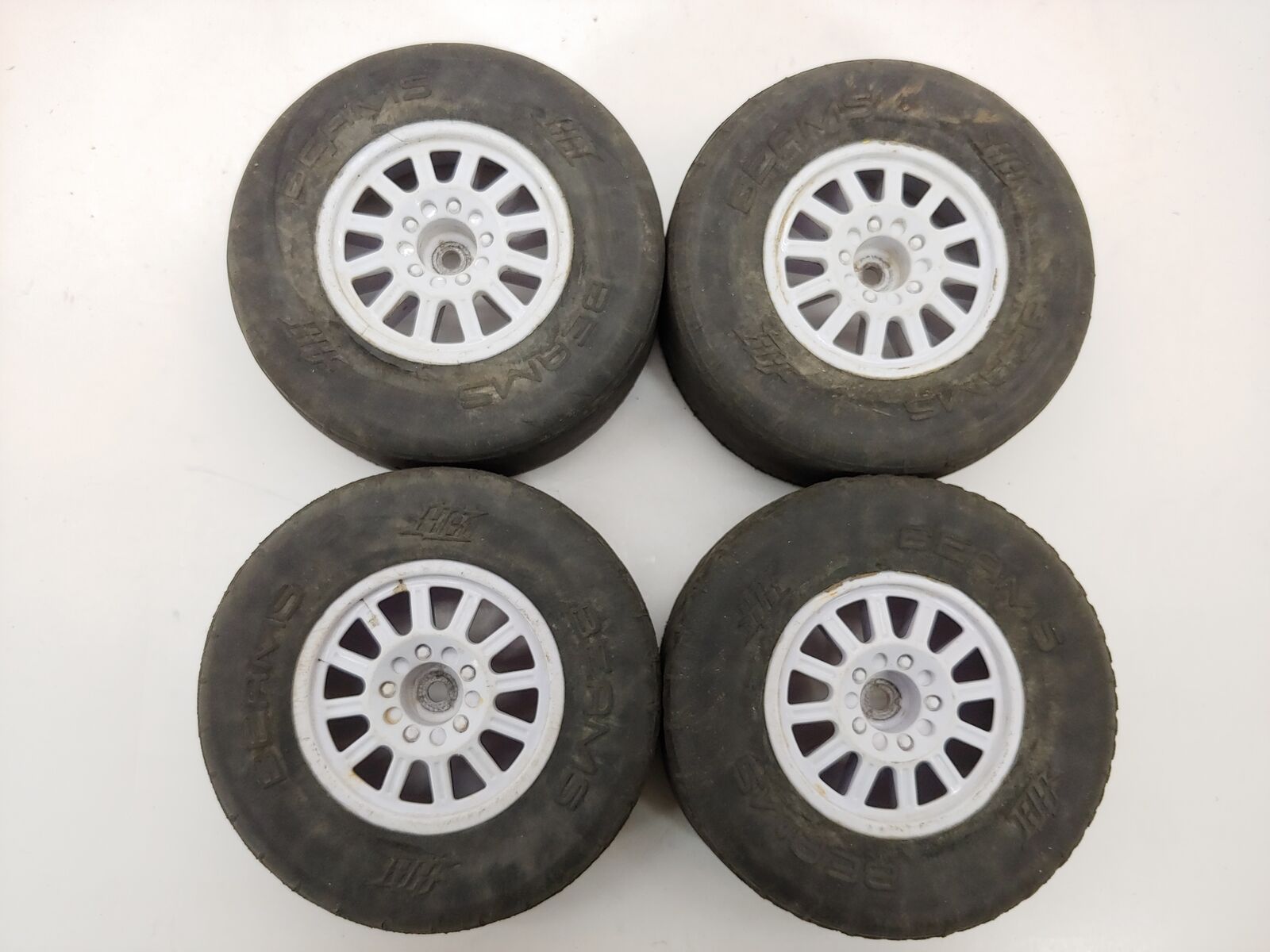 *BALD* 4x Hot Bodies Beams 1/10 Short Course Truck Tires on 12mm Hex Wheels Use