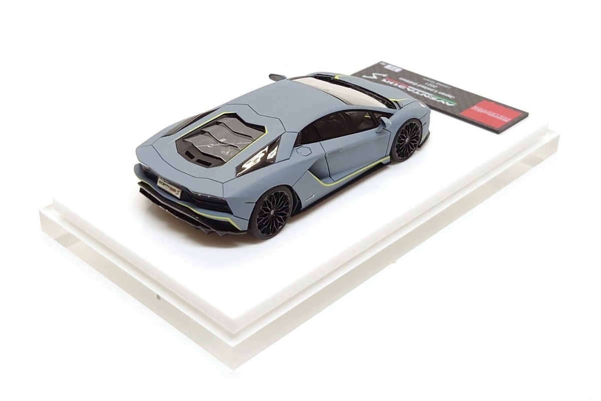 Make Up Eidolon 1:43 Lamborghini Aventador S Japan Edition