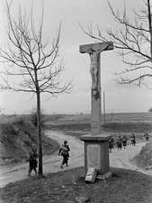 WW2 WWII Photo World War Two / French Soldiers in Germany in 1945 3rd French