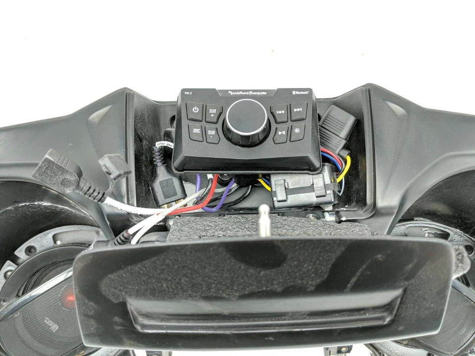 12 Carenado de altavoz interior superior delantero Yamaha V Star XVS1300 CT Foto 4 de 4