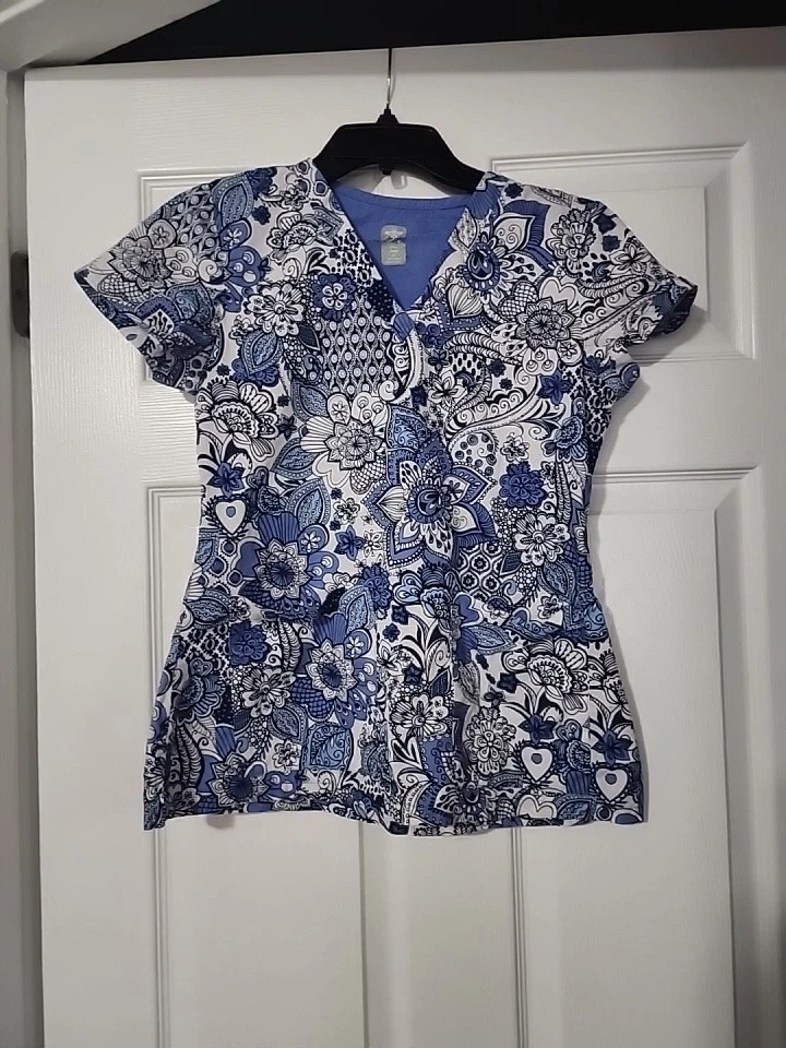 Scrubs, Scrub Top Women’s Size XS  Elastic Waist  blue floral Pattern - Image 2 of 4