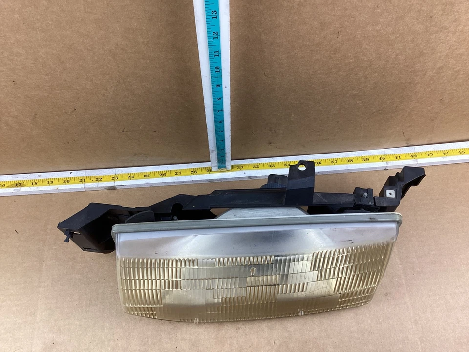 Conjunto de farol dianteiro esquerdo do lado do motorista Ford Escort 1991-1996 fabricante de equipamento original - Imagem 4 de 4