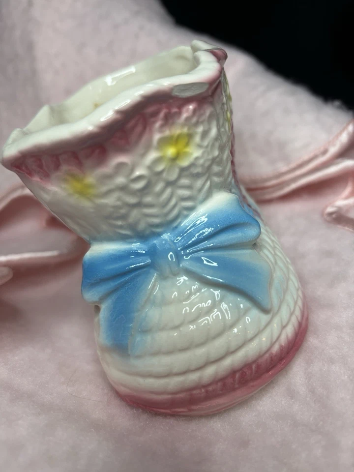 LOTE de artículos de colección para bebé niña, jardineras, manta Quiltex, vestido, una pieza, zapatos Foto 4 de 4