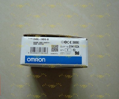 1PCS New OMRON safety door switch D4NL-1HDG-B
