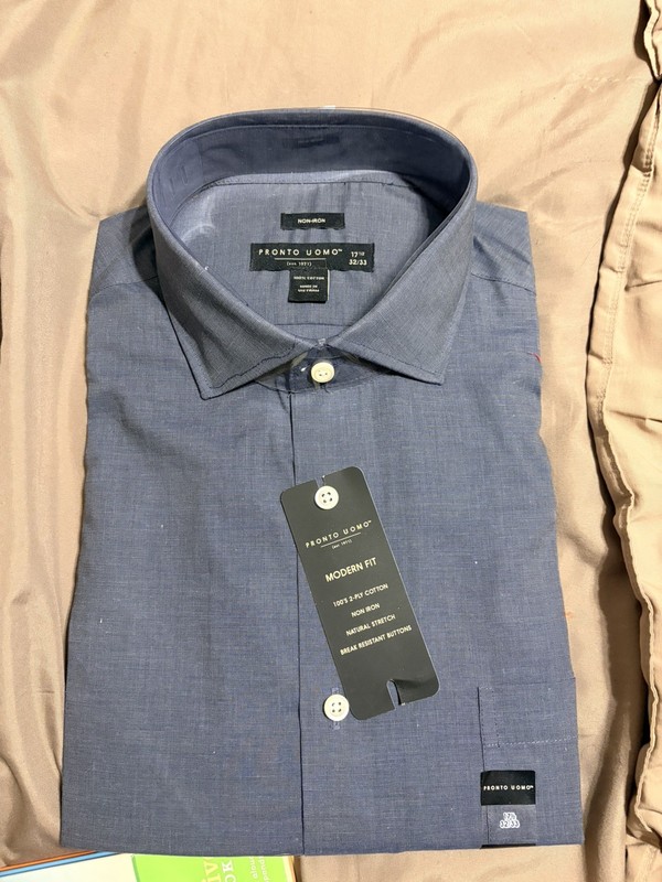 Pronto Uomo Blue Button Up Natural Stretch- Size 17 1/2, 32/33. NEW