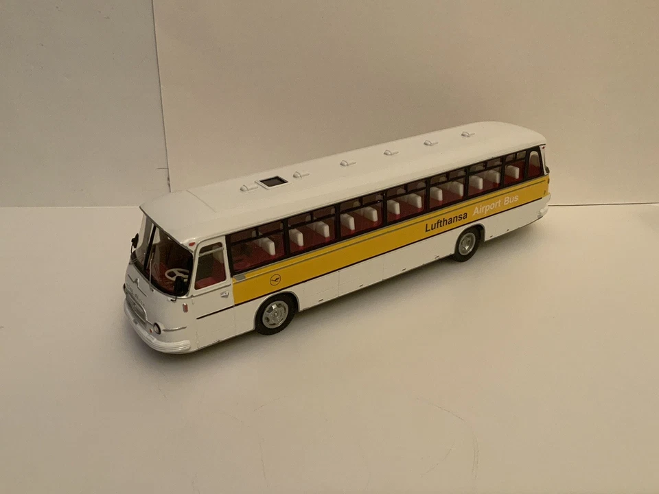 1/43 Setra Seida S14 Lufthansa Airport Bus Handmade by Vector - Image 2 of 4