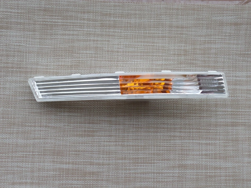 Paraurti indicatore di direzione destro per Vw Passat B6 3C2 3C5, 2BA010118041 - Immagine 3 di 3