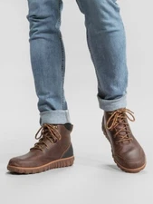 Bogs Classic Casual Hiker Boots Sz 7.5 Cognac Brown Leather Waterproof 72752-221