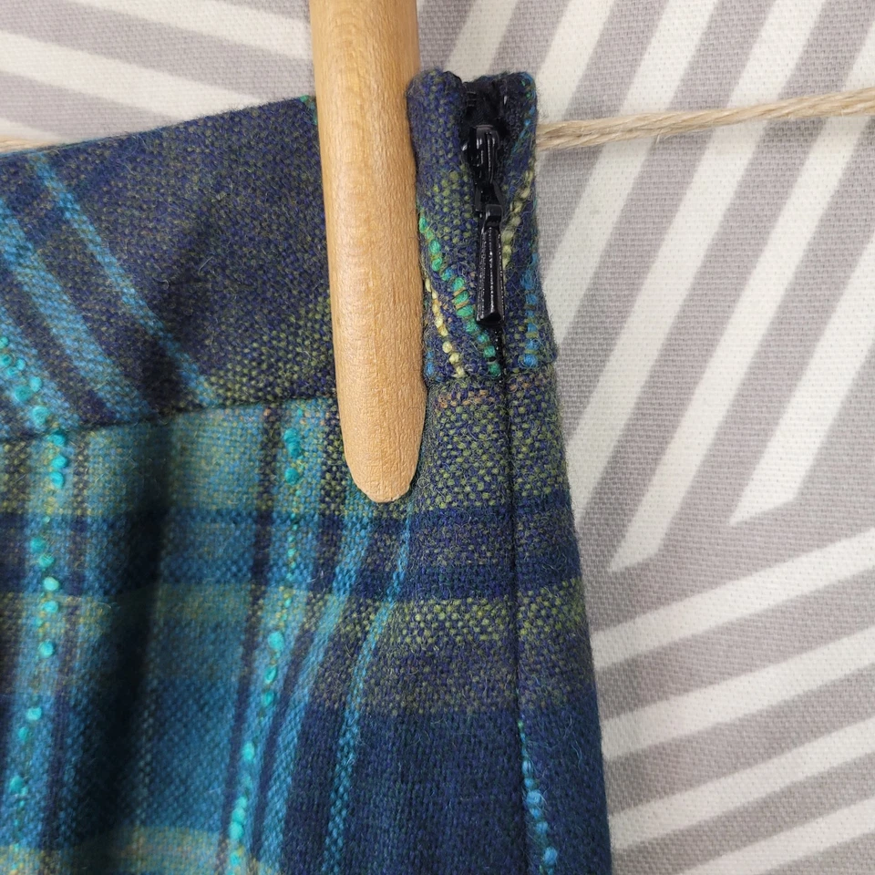 NEW J Jill Wool Pencil Skirt Size 6 Plaid Teal Blue Tartan Career Professional - Image 3 of 4