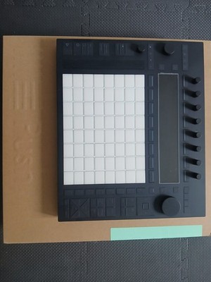 Ableton Push 3 in OVP  2x  Benutzt zu Vorführungszwecken