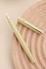 HongDian 920s Matcha Green FOUNTAIN PEN Fine Nib - NEW in box
