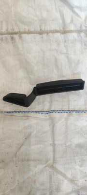 JAGUAR ORIGINAL X100 XK8 XKR LEFT RIGHT HAND DOOR POCKET FINISHER RUBBER