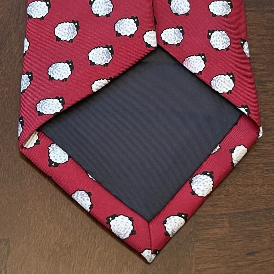 Vintage Alynn “ Black Sheep “ Red Hand Made Silk Men’s Neck Tie Made In China - Image 2 of 4