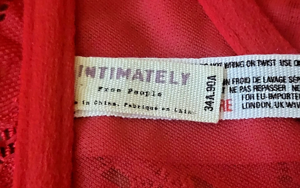 Sujetador con aros 34A Intimately Free People semi transparente cierre frontal cobertura completa Foto 3 de 3