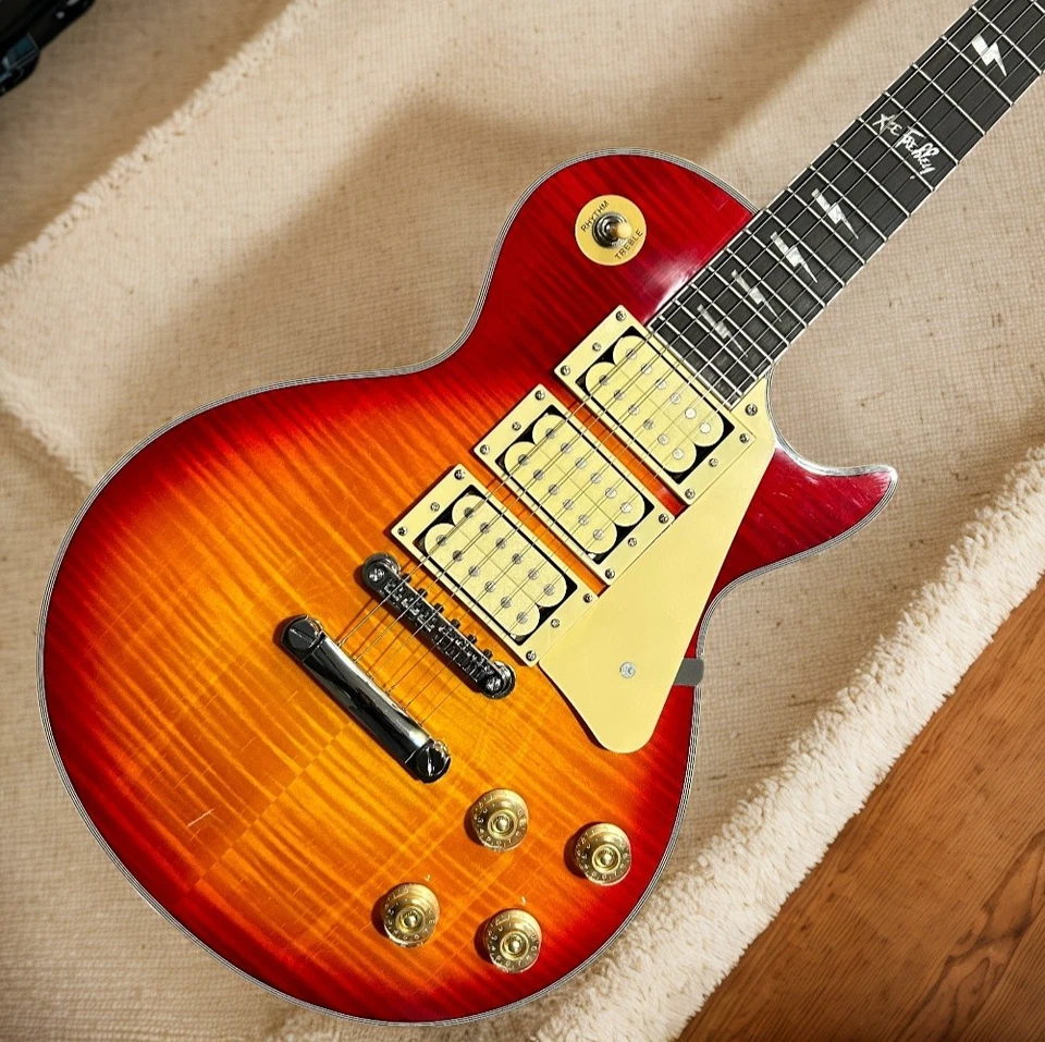 Custom E-Gitarre Cherry Sunburst Farbe Mahagoni Korpus Ace Frehley