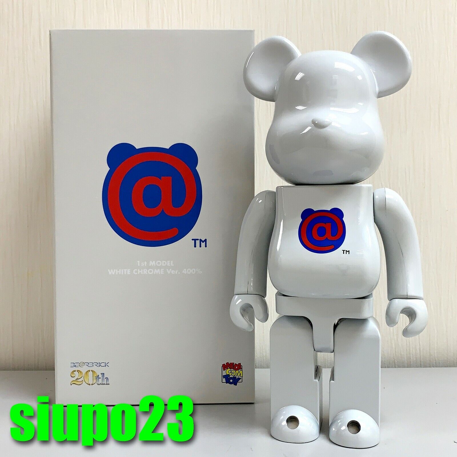 Medicom 400% Bearbrick ~ Homage to B@-000W Be@rbrick 1st Model ...