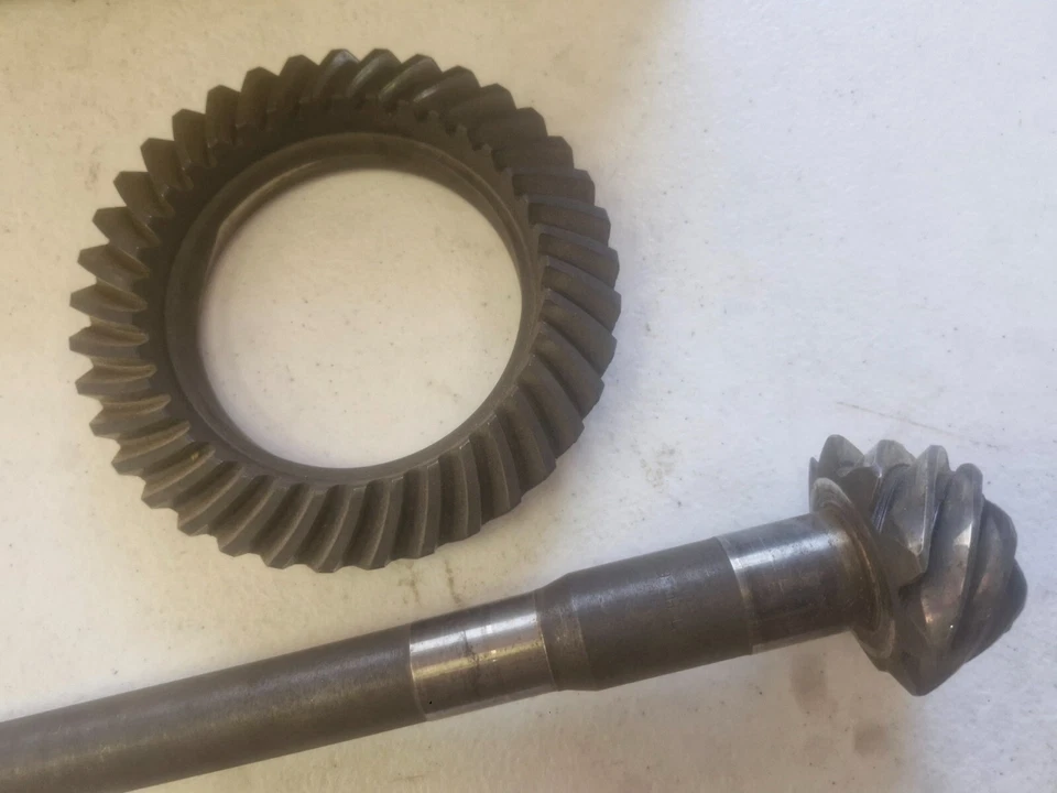 Nos Datsun 4:11 Diff Gears SSS 180B 200B R160 1600 510 NISSAN NUEVO V118 Foto 4 de 4