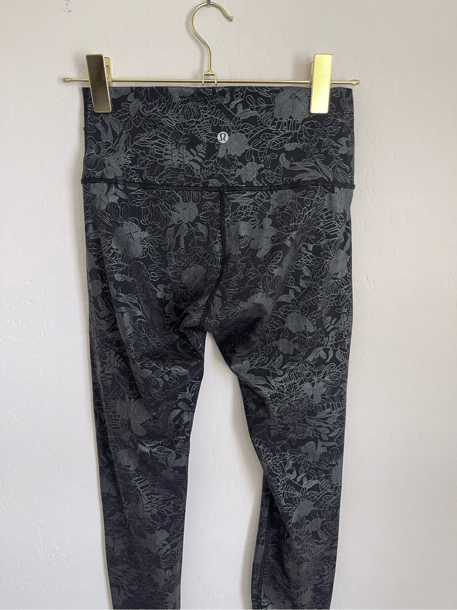 lululemon - ルルレモン WunderUnderCrop HR サイズ6 新品タグ付 LULULEMON ATHLETICA Wunder Under High-Rise Tight In Floral