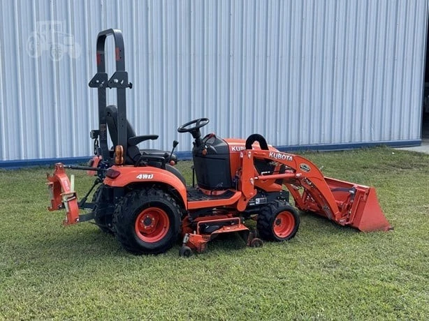 Kubota BX2680 2018 con cargador Foto 2 de 4