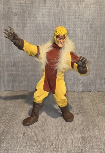 Famous Covers X-Men SABRETOOTH 9" Figure Toy Biz Marvel Comics Vintage Original