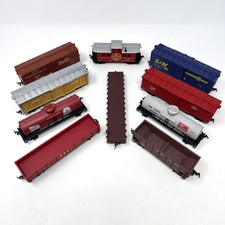 HO Gauge Train Freight Cars Mixed Box Tank Caboose Set of 10   Lot-C