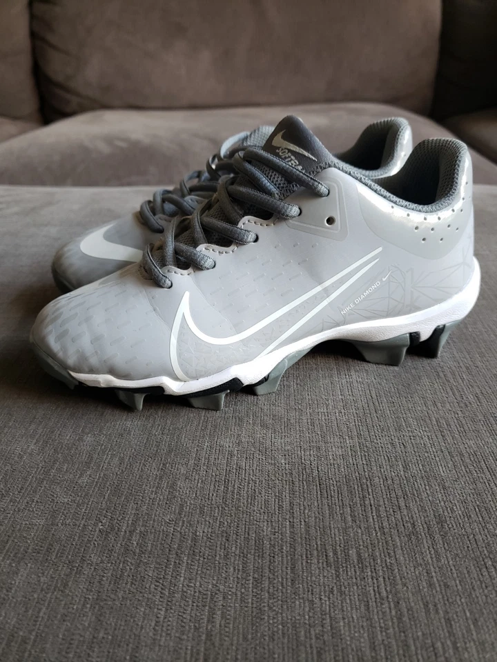 Size 2Y - Nike Hyperdiamond Girls Youth Softball Cleats Wolf Grey - EXCELLENT! - Image 2 of 4