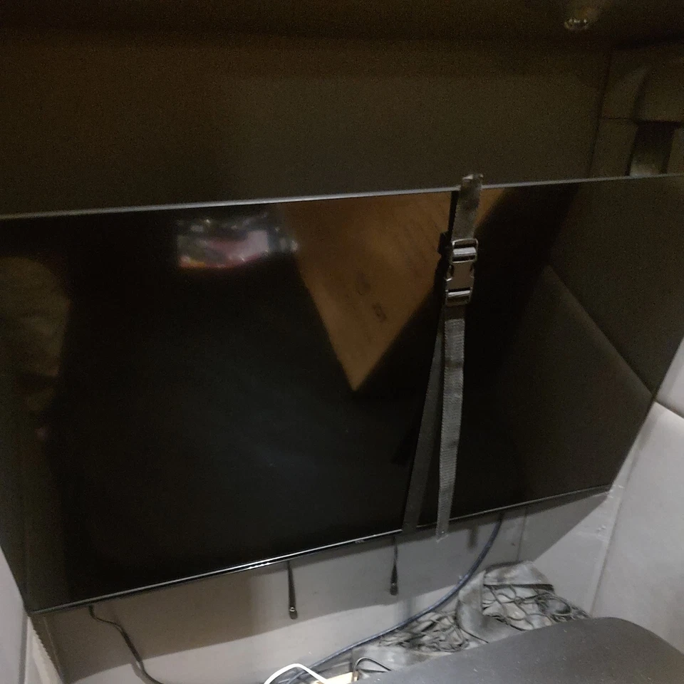 Смарт-телевизор TCL - 43 дюйма класс F35 серия 4K UHD HDR светодиодный огненный (2025) - Изображение 2 из 2