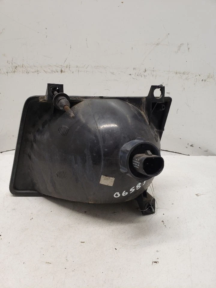 Passenger Right Headlight Fits 98-03 DODGE 1500 VAN 1433052 - Image 3 of 4