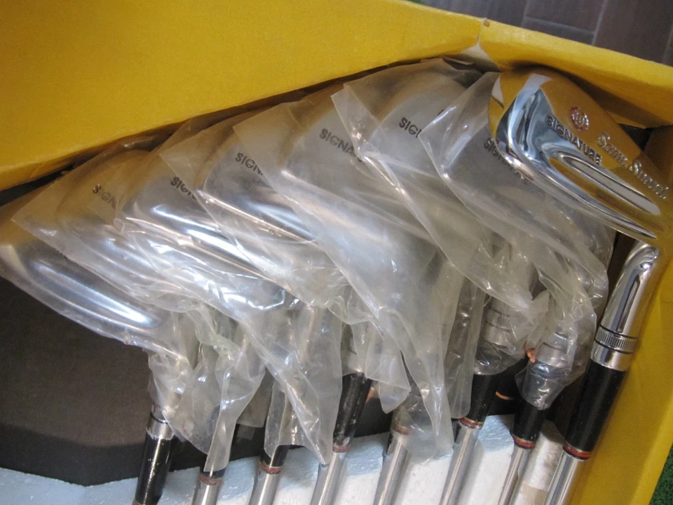 VINTAGE, WILSON SAM SNEAD SIGNATURE IRONS 3-PW, ALL ORIGINAL NEW IN BOX, NOS - Image 4 of 4