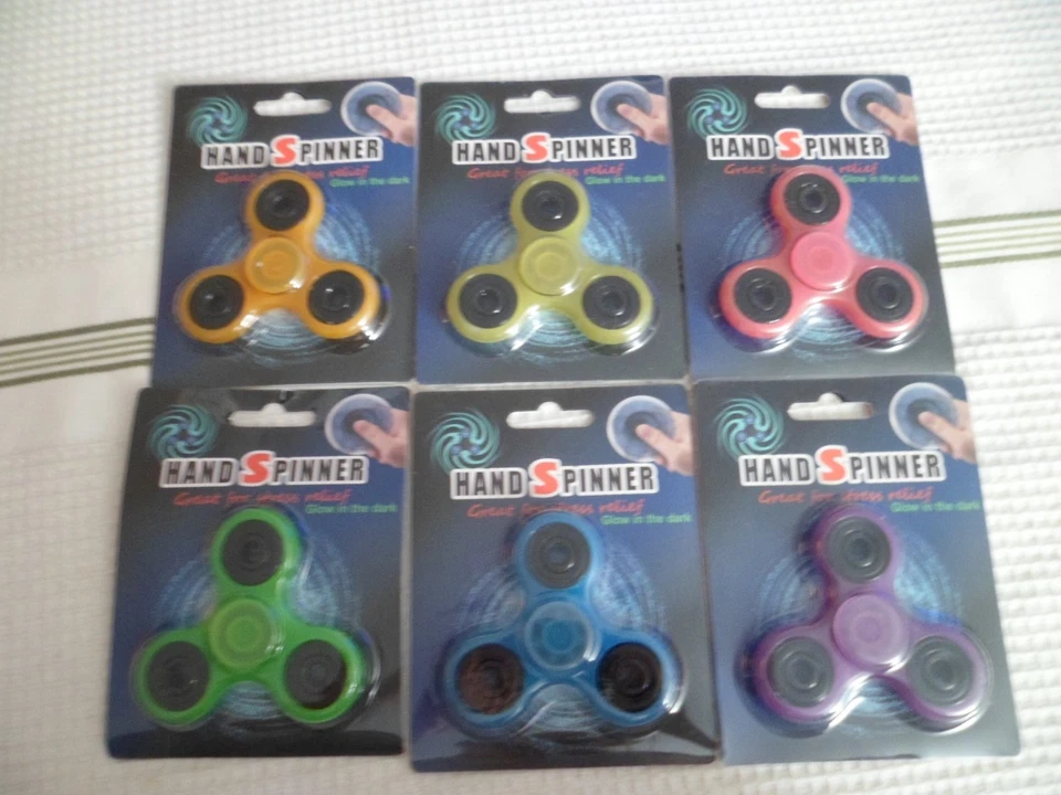 Fidget Gadget Novità Giocattoli Lotto di 3 Spinner ~ Cubo ~ Pencil Topper Nuovo Divertente Regalo - Immagine 2 di 4