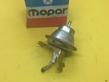 Dodge B150 B250 D150 D250 W150 Distributor Vacuum advance 3755061 Genuine NOS