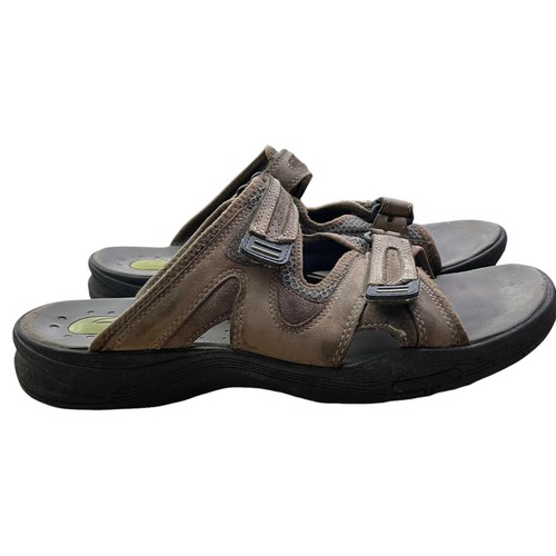Clarks Wave Walk Brown Leather Bump Toe 